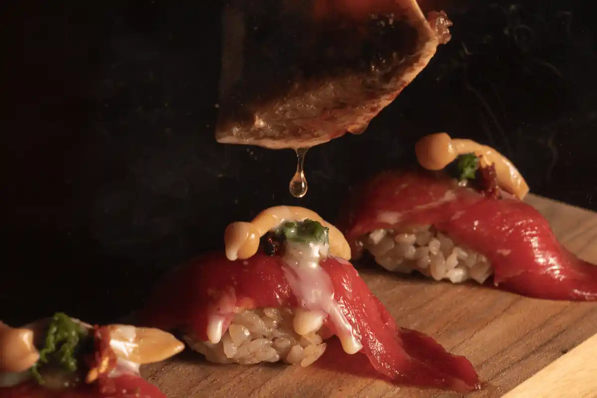 BEEF NIGIRI | BUZO